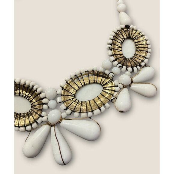 Estate Vintage White & Gold Glass Wired Cabochon Necklace - Picture 5 of 6